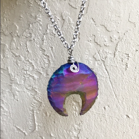Druzy moon necklace . Reversible purple green yellow druzy quartz gemstone moon - Picture 9 of 10
